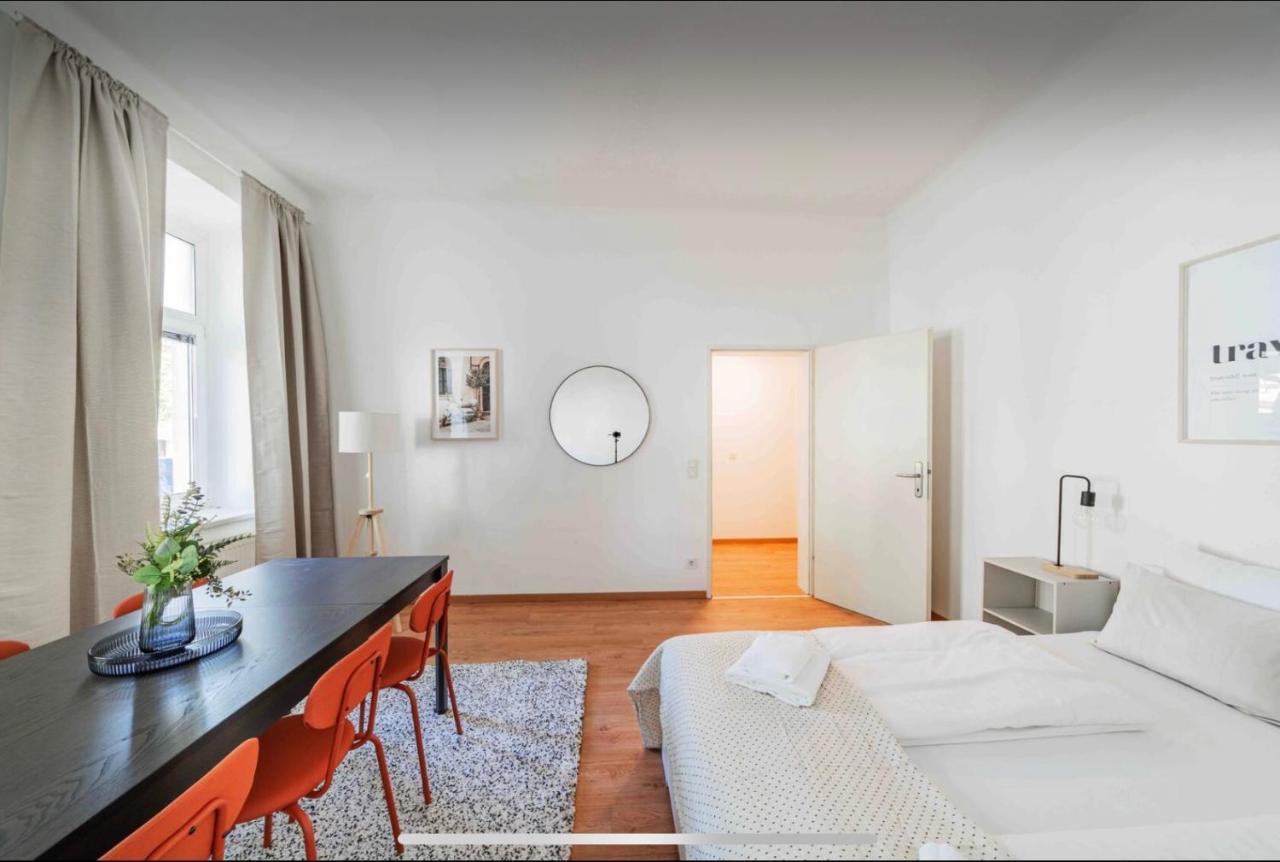 Apartments Next To Schoenbrunn Wina Bagian luar foto