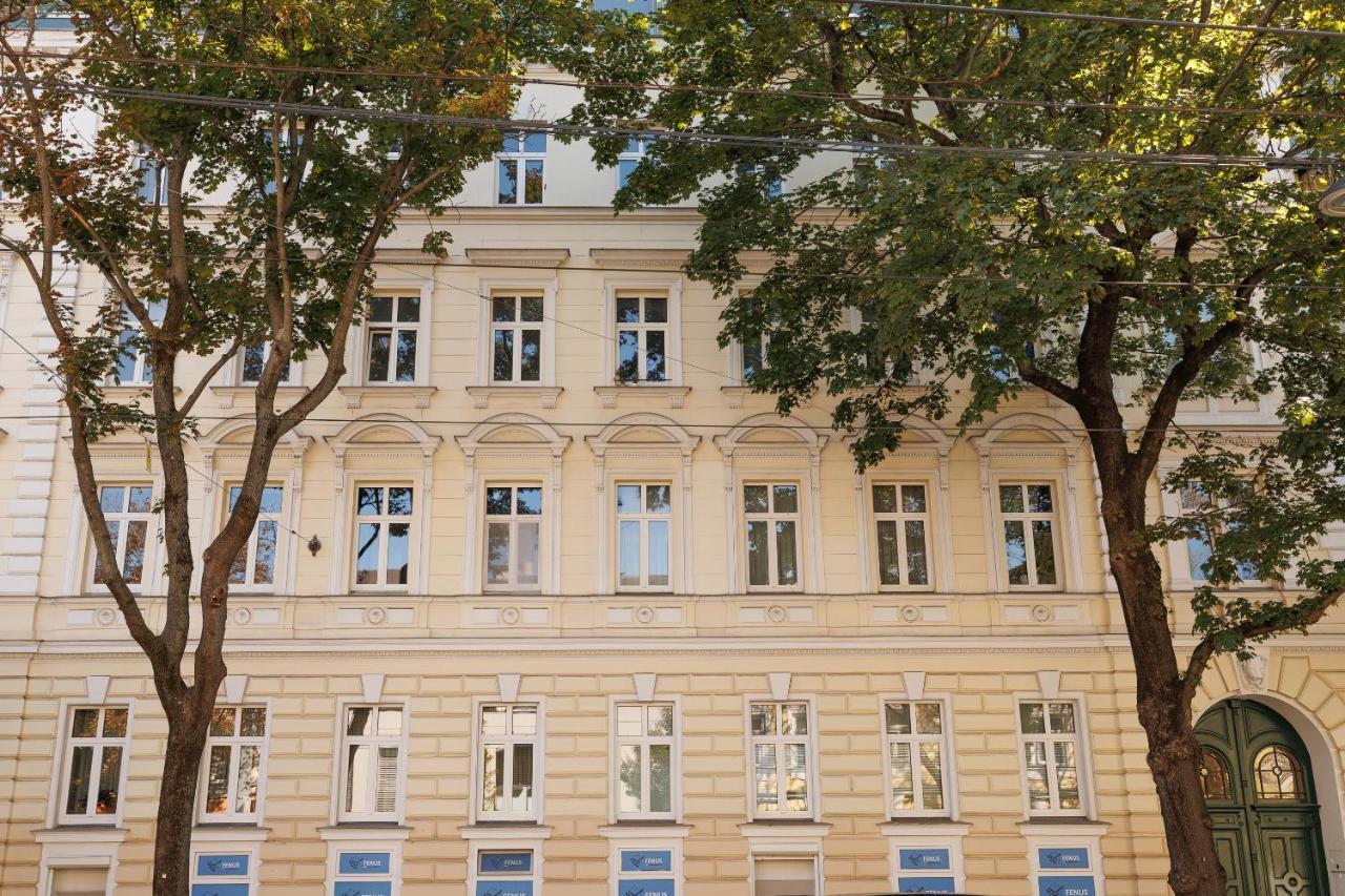Apartments Next To Schoenbrunn Wina Bagian luar foto